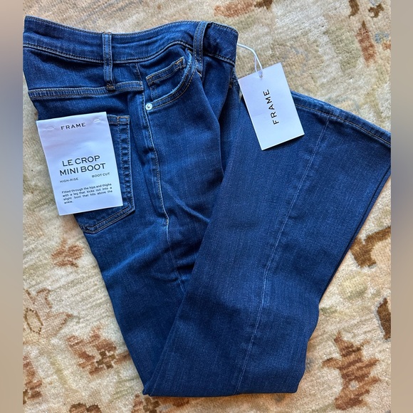 FRAME Le Crop Mini Boot in Majestty - Picture 4 of 8